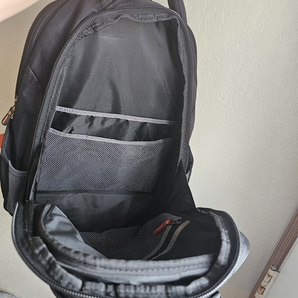 Samsonite Tectonic 2 Backpack Large Electronic Ai… - image 5